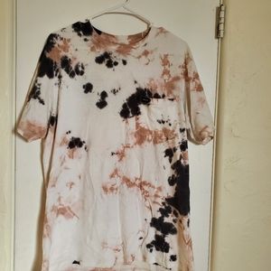 Tie dye pink and black shirt